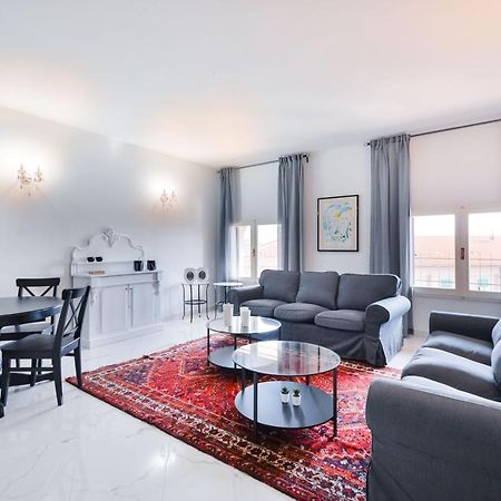 New Central Apartment & Rooms 蒙特卡蒂尼泰尔梅 外观 照片